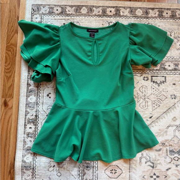 Ashley Stewart Tops - Green Ruffled Sleeve Top